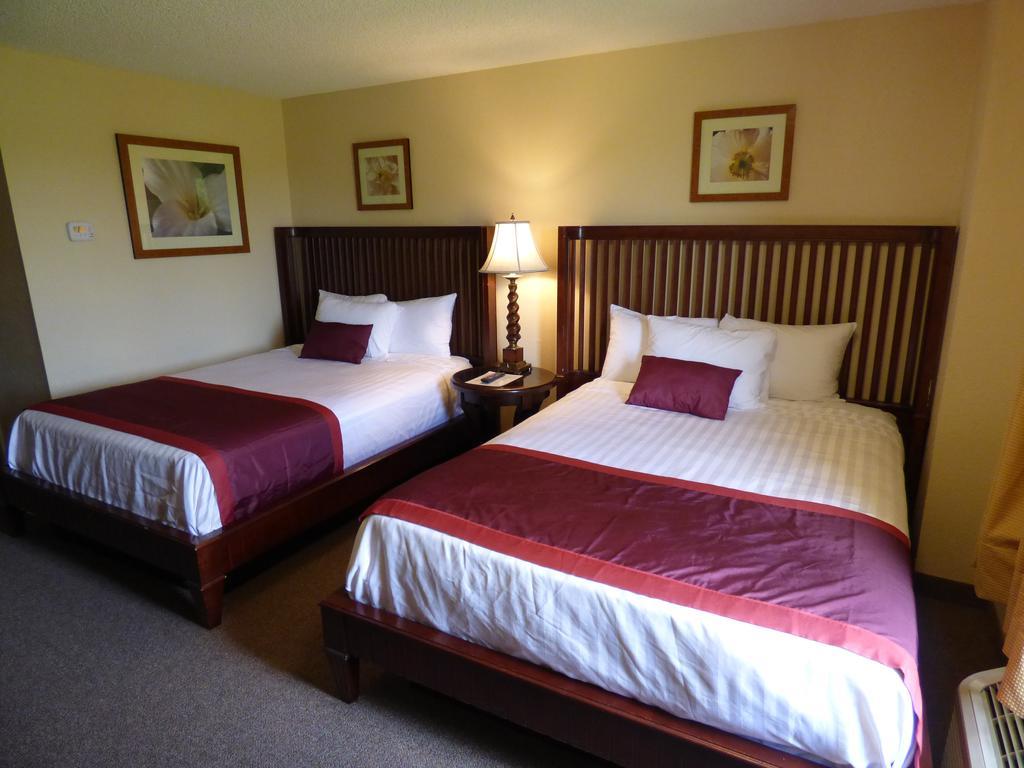 Days Inn & Suites By Wyndham Lake Окичоби Экстерьер фото